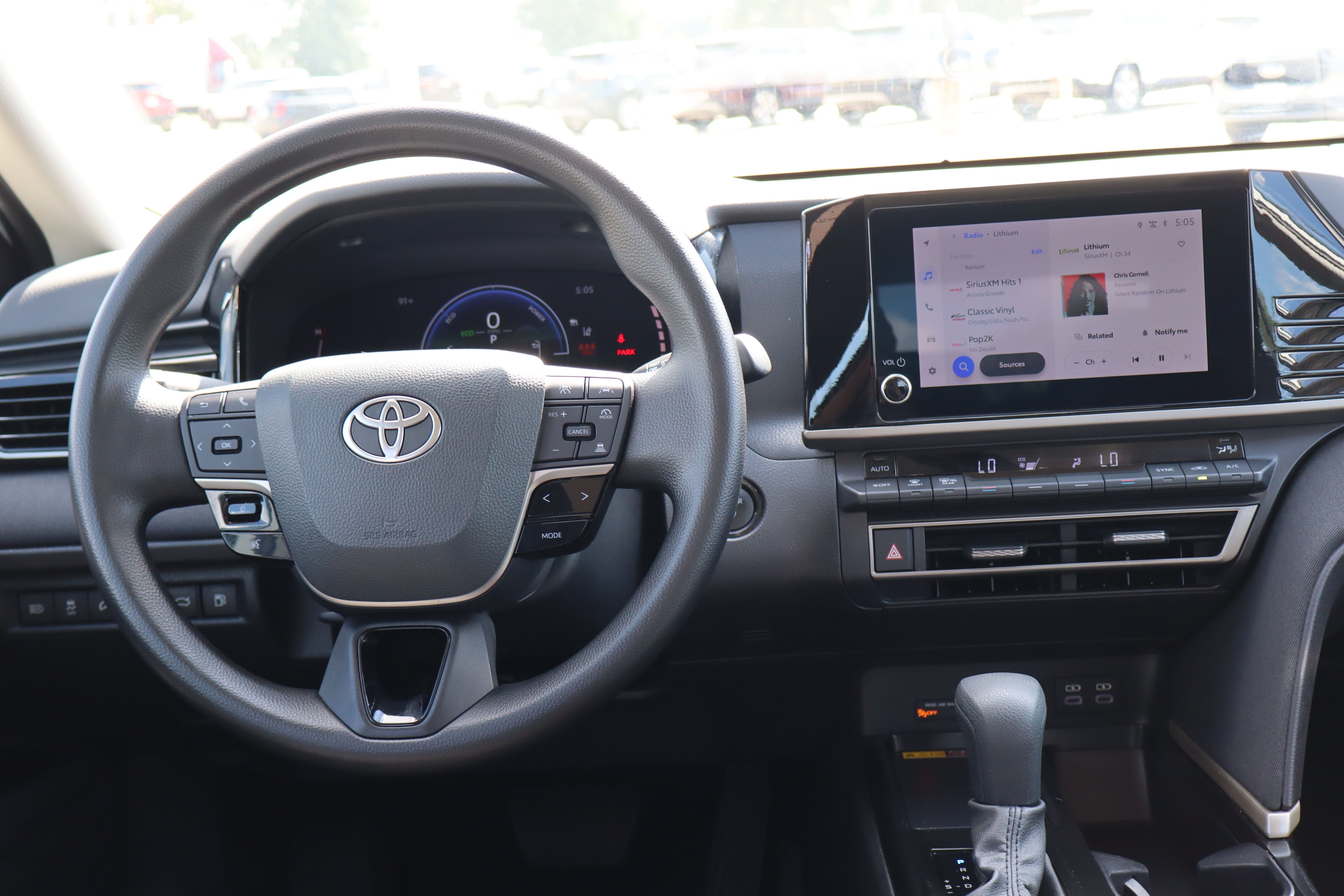 Used 2025 Toyota Camry LE FWD image 13