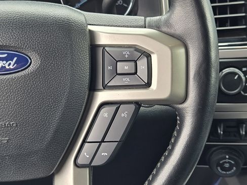 Used 2022 Ford F250 Lariat w/ Tremor Off-Road Package AWD/4WD image 28