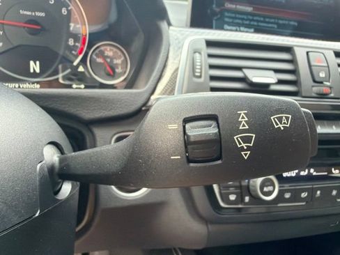 Used 2017 BMW M4 Coupe RWD image 24