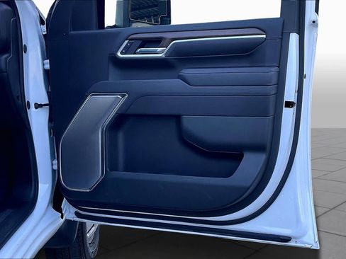 Used 2025 Chevrolet Silverado 3500 High Country w/ Technology Package image 22