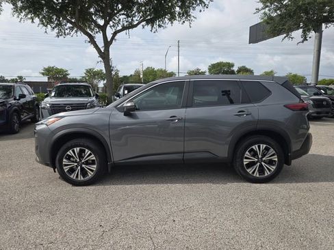 Certified 2023 Nissan Rogue SV FWD image 5