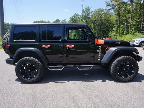 Used 2019 Jeep Wrangler Unlimited Sport S AWD/4WD image 22