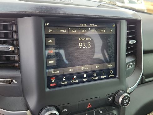 Used 2019 RAM 1500 Big Horn image 15