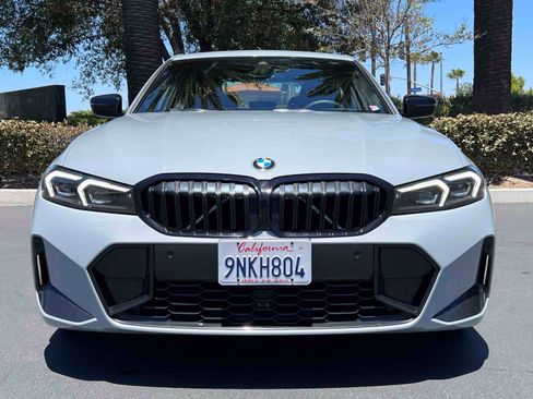 Used 2024 BMW 330i Sedan w/ M Sport Package RWD image 28