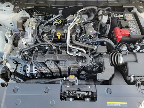 New 2025 Nissan Altima 2.5 SR image 13