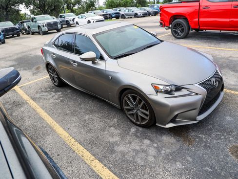 Used 2016 Lexus IS 350 w/ F Sport Package RWD image 7