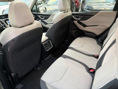 Used 2020 Subaru Forester Premium AWD/4WD image 19