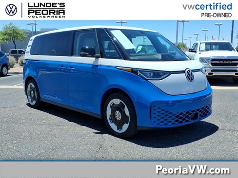 Certified 2025 Volkswagen ID. Buzz Pro S Plus RWD image 1