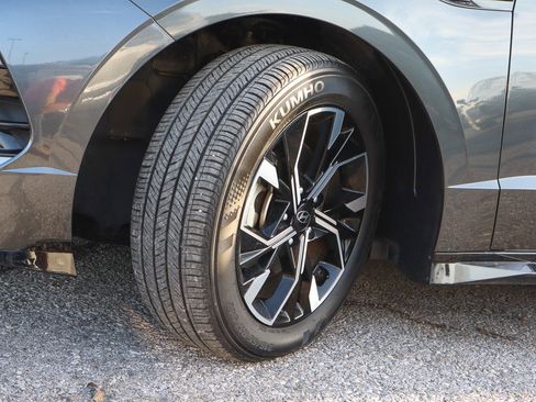 Used 2025 Hyundai Sonata SEL FWD image 17