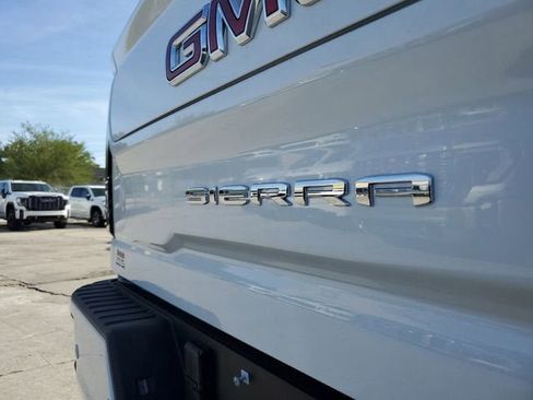 New 2026 GMC Sierra 2500 AT4 w/ AT4 Premium Plus Package AWD/4WD image 8