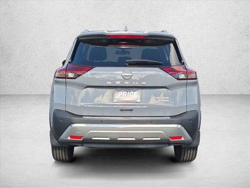 Used 2022 Nissan Rogue Platinum w/ Head-Up Display Package AWD/4WD image 6
