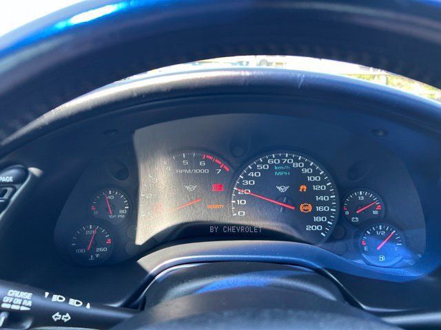 Used 2001 Chevrolet Corvette Coupe w/ Preferred Equipment Group2 RWD image 18
