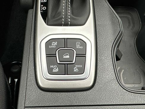 New 2026 Nissan Frontier SV w/ Tow Package image 31