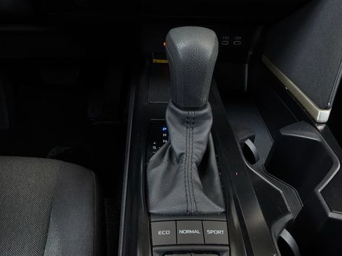 Used 2025 Toyota Camry LE FWD image 23
