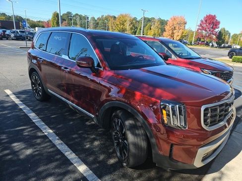 Certified 2024 Kia Telluride SX Prestige image 3