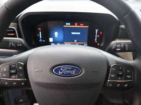 Used 2025 Ford Maverick Lariat w/ 4K Tow Package image 12