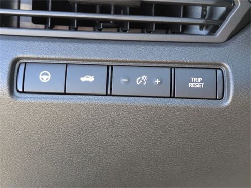 New 2025 Nissan Altima 2.5 SL image 16