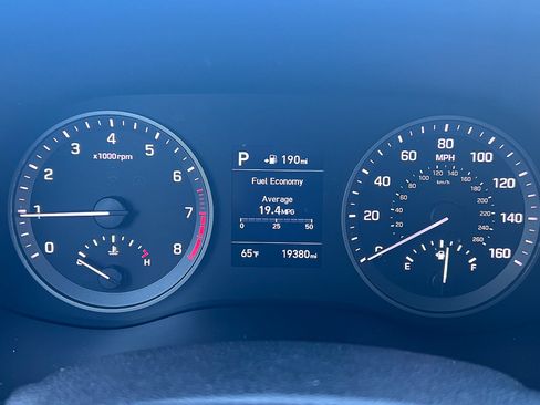 Used 2020 Hyundai Tucson SE image 15