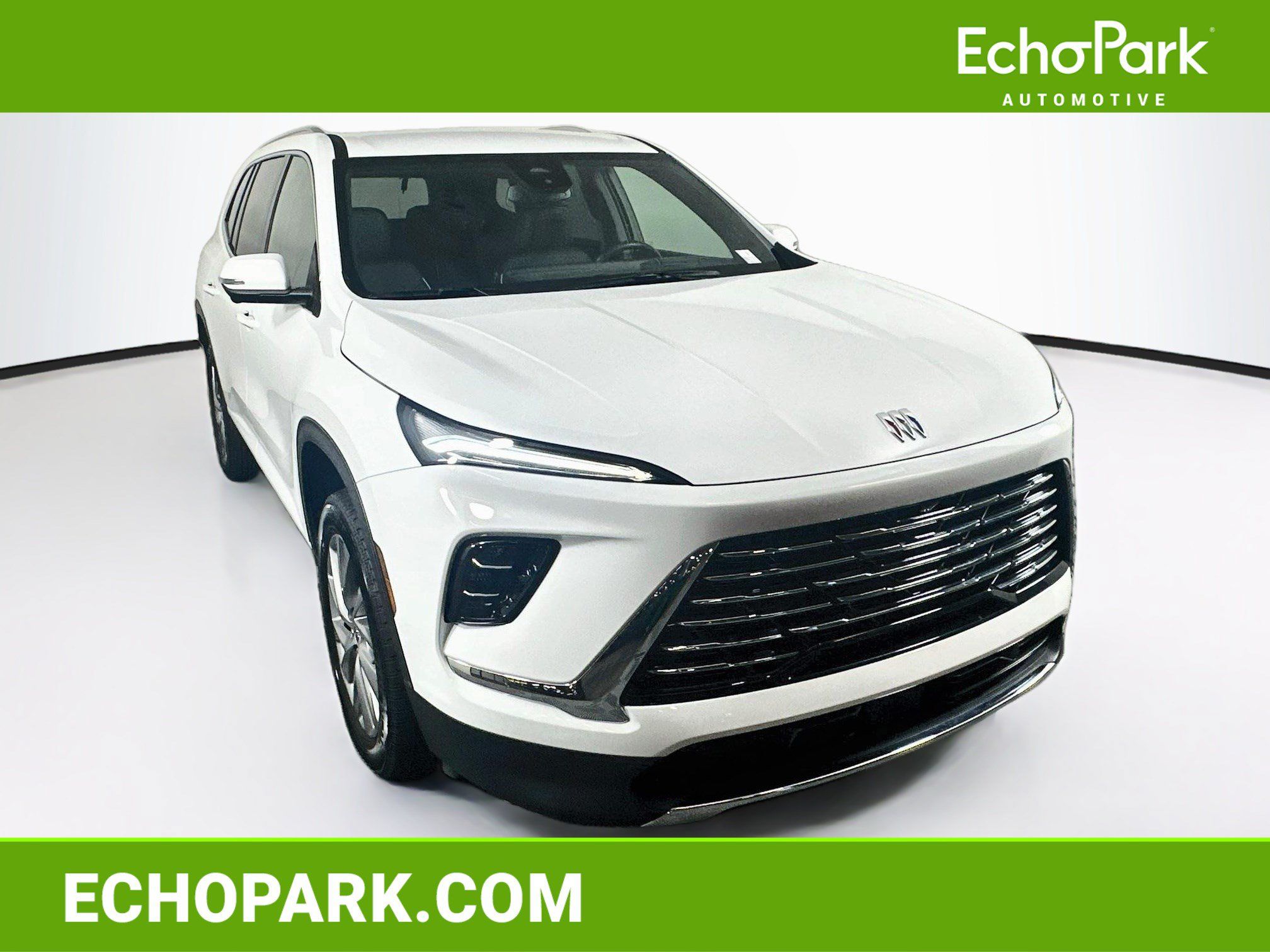 Used 2025 Buick Enclave Preferred FWD image 1