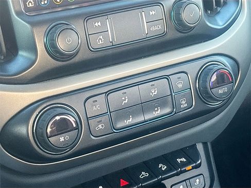 Used 2021 Chevrolet Colorado Z71 image 15