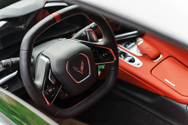 Used 2020 Chevrolet Corvette Stingray Preferred Cpe w/ 2LT Preferred Equipment Group RWD image 19