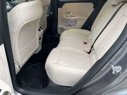 Certified 2022 Mercedes-Benz GLA 250 image 36