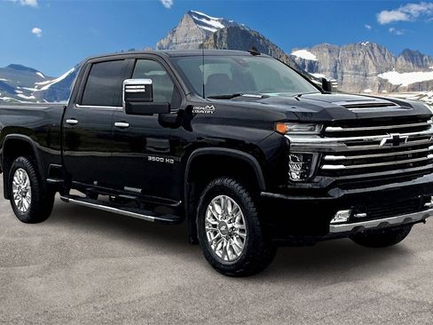 Used 2020 Chevrolet Silverado 3500 High Country w/ Z71 Off-Road Package image 12