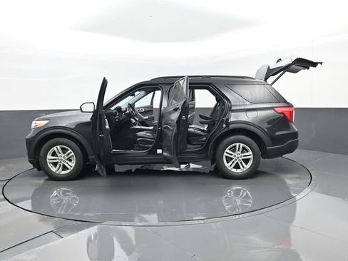 Used 2023 Ford Explorer XLT w/ Equipment Group 202A image 33