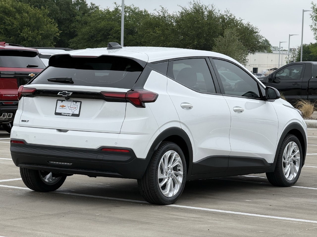 New 2027 Chevrolet Bolt LT w/ Comfort Package FWD image 4