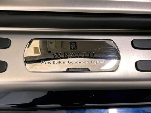 Used 2017 Rolls-Royce Wraith Base image 18