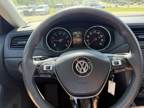 Used 2016 Volkswagen Jetta S FWD image 15