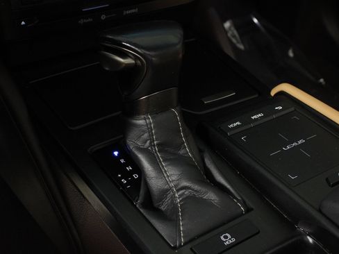 Used 2021 Lexus ES 350 w/ Premium Package FWD image 32