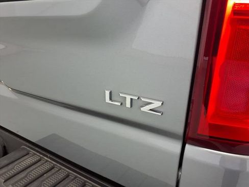 Used 2025 Chevrolet Silverado 1500 LTZ AWD/4WD image 11