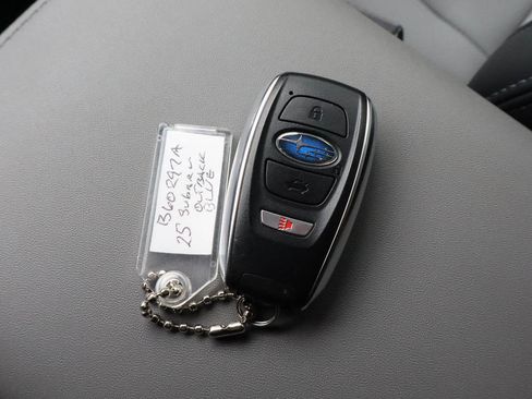 Used 2025 Subaru Outback Limited XT image 36