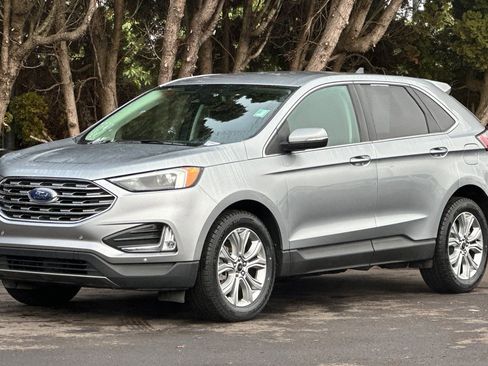 Used 2024 Ford Edge Titanium image 8
