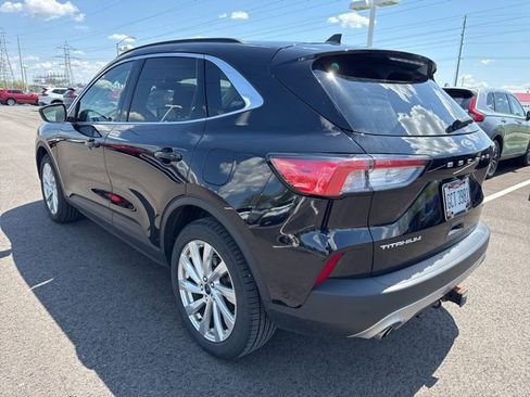 Used 2021 Ford Escape Titanium w/ Titanium Elite Package AWD/4WD image 3