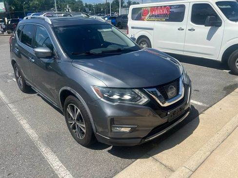 Used 2017 Nissan Rogue SL w/ SL Premium Package AWD/4WD image 1