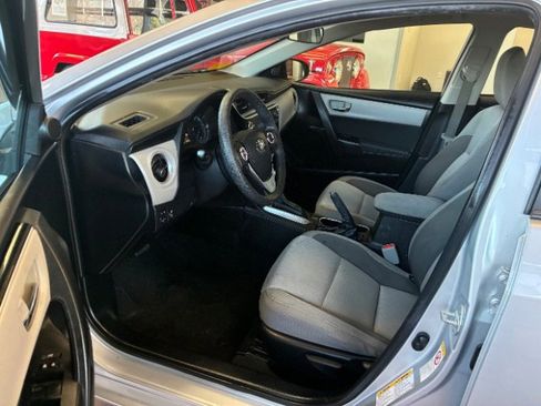 Used 2017 Toyota Corolla LE image 15
