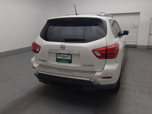 Used 2017 Nissan Pathfinder Platinum FWD image 7