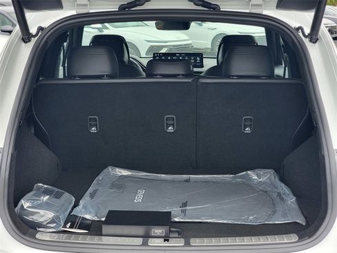 New 2025 Genesis GV70 3.5T Sport w/ Sport Advanced Package image 15