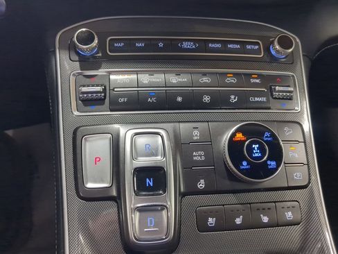 Used 2022 Hyundai Santa Fe Limited w/ Cargo Package image 19