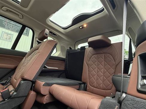 Used 2023 BMW X7 xDrive40i w/ Premium Package AWD/4WD image 43