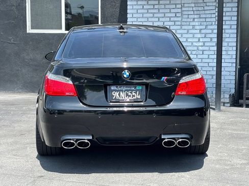 Used 2009 BMW M5 RWD image 14