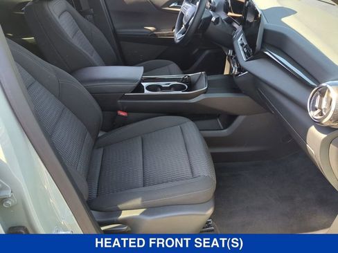 New 2025 Chevrolet Equinox LT w/ Safety and Technology Package FWD image 21
