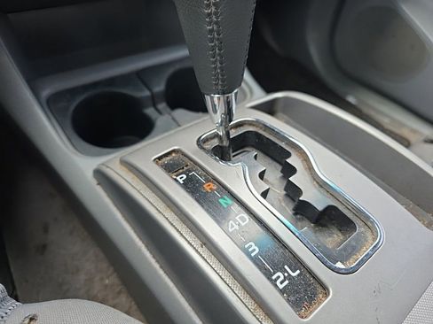 Used 2011 Toyota Tacoma PreRunner image 28