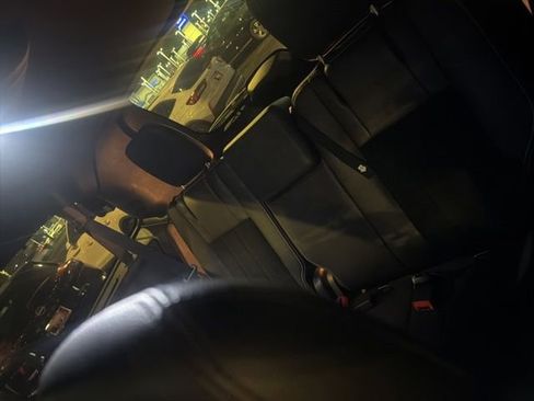 Used 2017 Dodge Grand Caravan SXT w/ Driver Convenience Group image 14