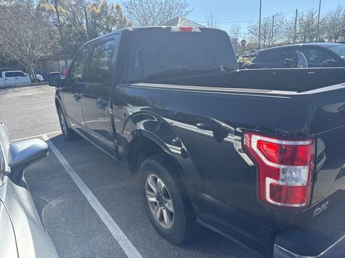 Used 2018 Ford F150 XLT image 4