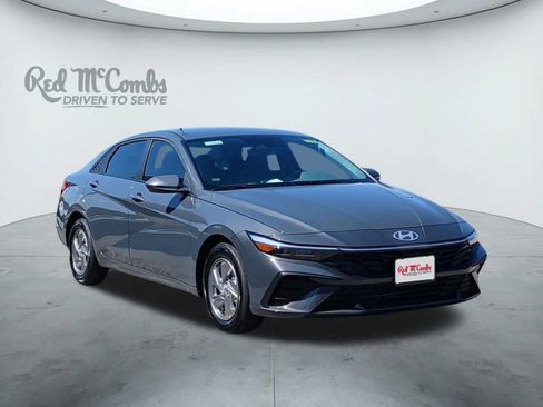 New 2025 Hyundai Elantra SE w/ Cargo Package image 7