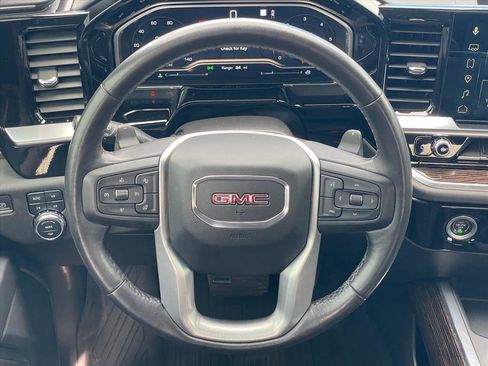 Used 2022 GMC Sierra 1500 Elevation image 12