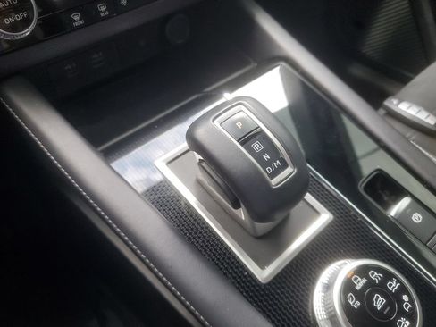 Used 2024 Mitsubishi Outlander SE Black Edition AWD/4WD image 21